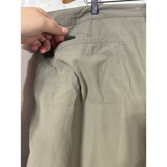 Columbia Omni Shade Cargo Shorts 42 Brown Performance Lightweight Hiking Camping - Picture 14 of 16